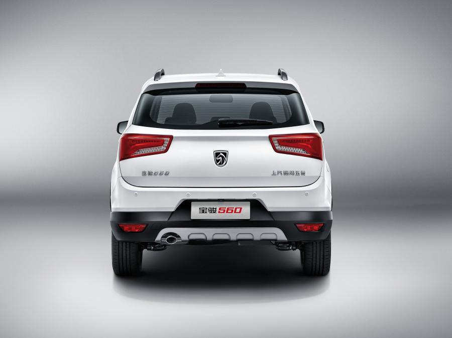  Baojun 560 2015 года  (фото 18 из 31)